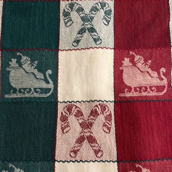 Christmas table runner - Picture 2 of 3